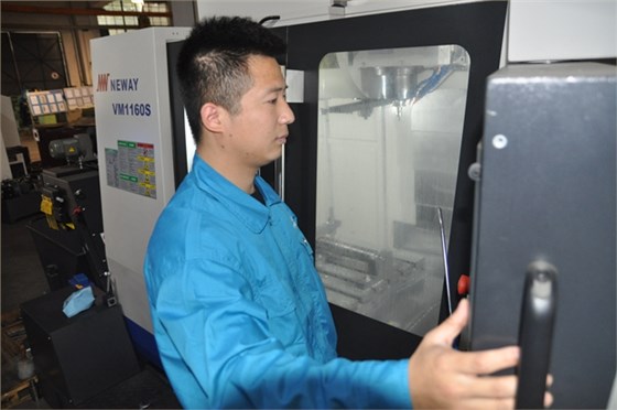 皖南電機(jī)員工胡超榮獲“全國(guó)優(yōu)秀共青團(tuán)員”稱號(hào) 皖南電機(jī)員工胡超榮獲“全國(guó)優(yōu)秀共青團(tuán)員”稱號(hào)