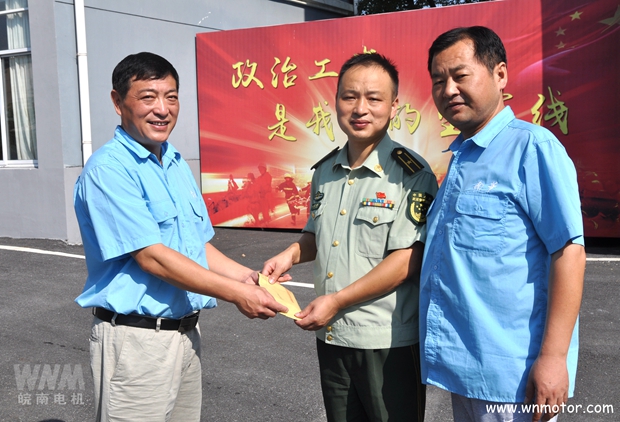 皖南電機(jī)建軍節(jié)走訪涇縣消防大隊(duì) 皖南電機(jī)建軍節(jié)走訪涇縣消防大隊(duì)